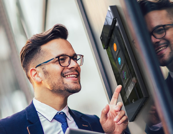 2N, IP Style video-intercom met 10 inch touchscreen en camera met 2560 x 1920 resolutie (4:3)